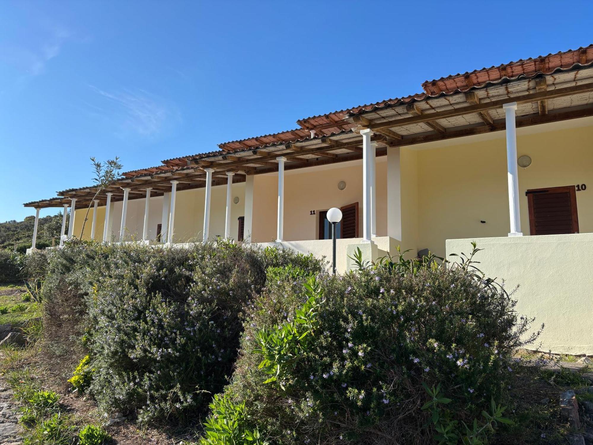 Camping Tonnara Cala Sapone Exteriör bild